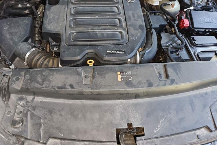 Used Buick Envision 2022 Encore S 552T Two-Wheel-Drive Luxury Model Engine Bay