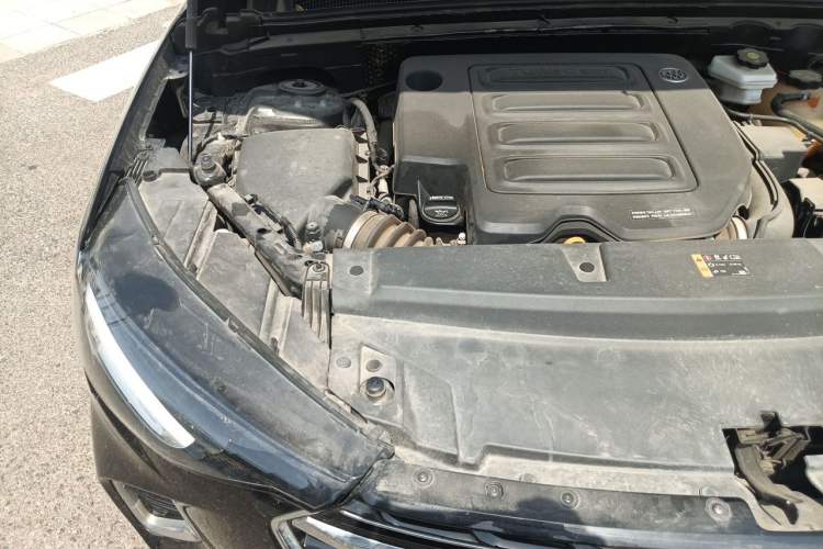 Used Buick Envision 2022 Encore S 552T Two-Wheel-Drive Luxury Model Engine Bay Right