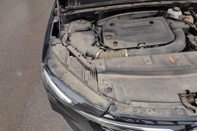 Used Buick Envision 2022 Encore Plus 652T Five-Seat Luxury Model Engine Bay Right
