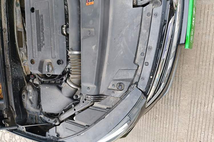 Used Buick Envision 2022 Encore S 652T Two-Wheel-Drive Luxury Model Engine Bay Right