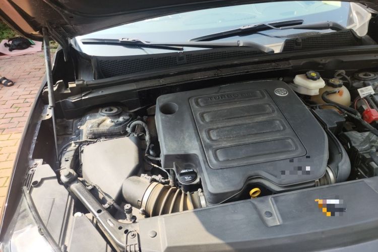 Used Buick Envision 2022 Encore S 552T Two-Wheel-Drive Luxury Model Engine Bay Right