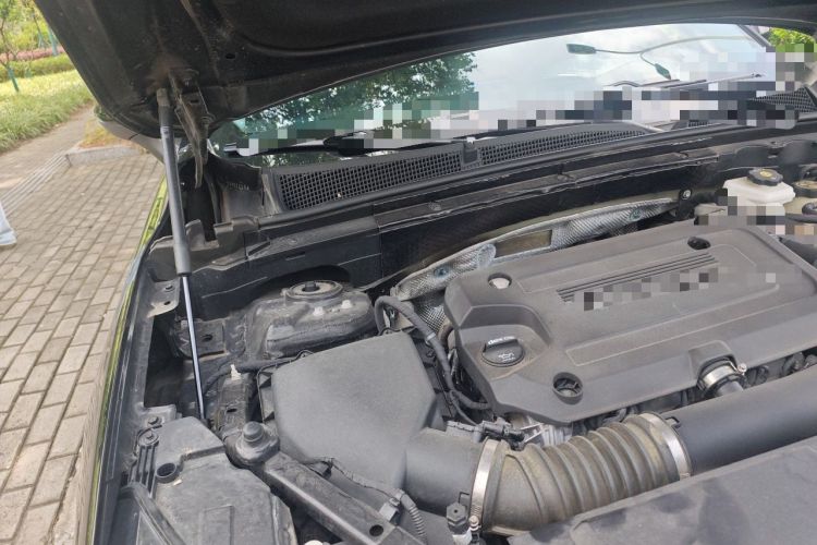 Used Buick Envision 2022 Encore S GS Two-Wheel Drive Smart Sport Model Engine Bay Right