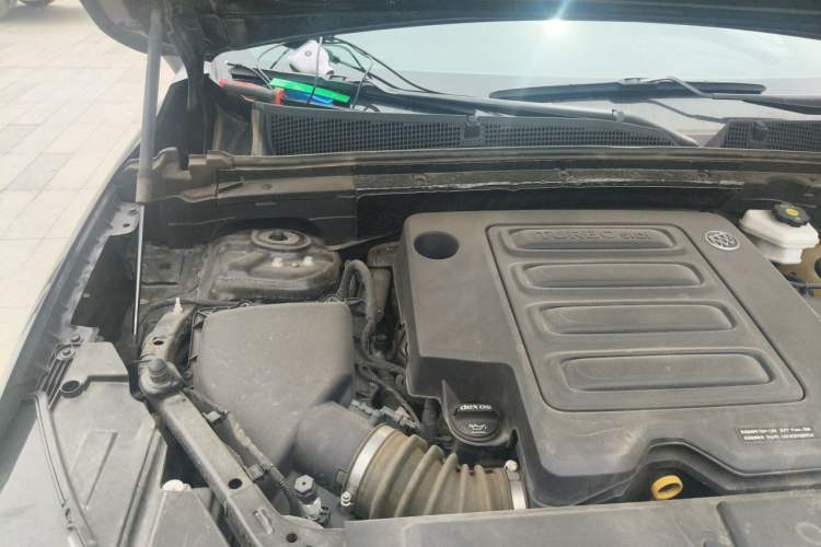 Used Buick Envision 2022 Facelift Encore S 552T Two-Wheel-Drive Luxury Model Engine Bay Right
