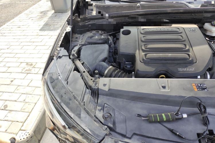 Used Buick Envision 2022 Facelift Encore S 552T Two-Wheel-Drive Luxury Model Engine Bay Right
