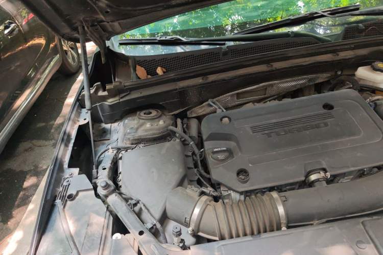Used Buick Envision 2022 Facelift Encore S 652T Two-Wheel-Drive Luxury Model Engine Bay Right
