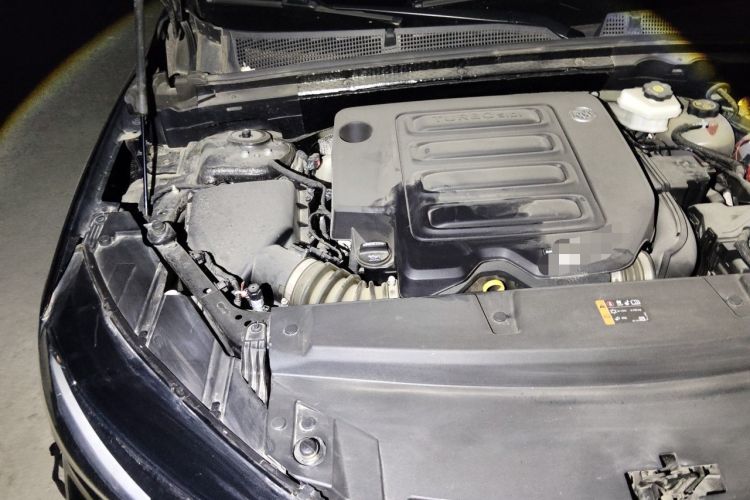 Used Buick Envision 2022 Encore S 552T Two-Wheel-Drive Luxury Model Engine Bay Right