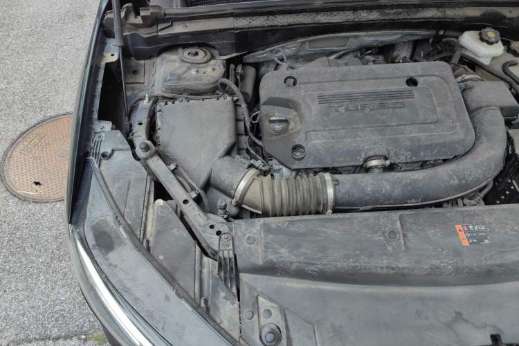 Used Buick Envision 2022 Encore Plus 652T Five-Seat Luxury Model Engine Bay Right