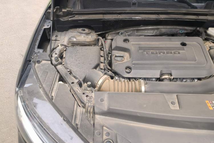 Used Buick Envision 2022 Encore S GS Two-Wheel Drive Smart Sport Model Engine Bay Right