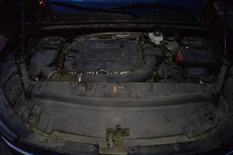 Used Buick Envision 2022 Encore Plus 652T Five-Seat Luxury Model Engine Bay
