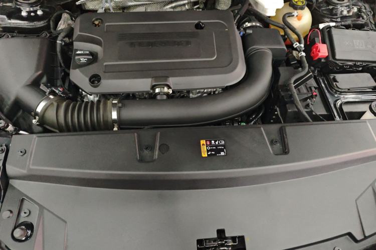 Used Buick Envision 2022 Encore Plus 652T Five-Seat Luxury Model Engine Bay