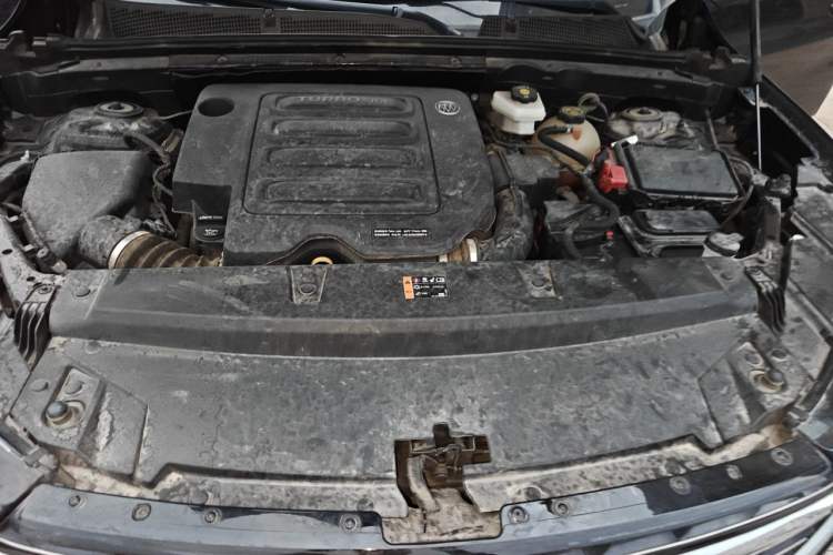 Used Buick Envision 2022 Facelift Encore S 552T Two-Wheel-Drive Luxury Model Engine Bay