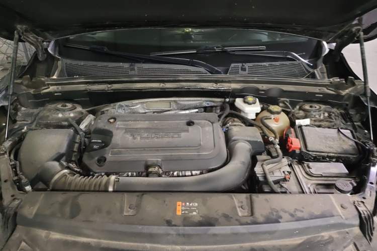 Used Buick Envision 2022 Encore Plus 652T Five-Seat Luxury Model Engine Bay