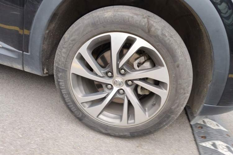 Used Buick Envision 2022 Encore S 652T Two-Wheel Drive Elite Model Exterior 1
