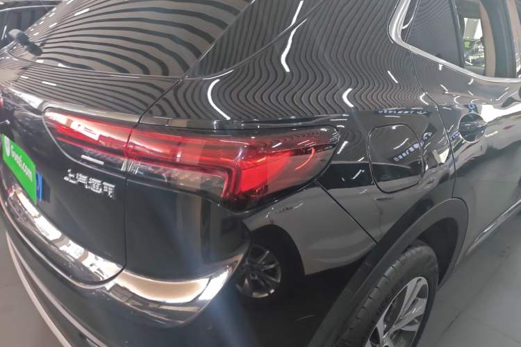 Used Buick Envision 2022 Facelift Encore S 652T Two-Wheel-Drive Luxury Model Exterior 3