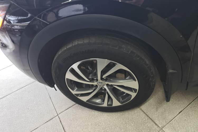 Used Buick Envision 2022 Facelift Encore S 552T Two-Wheel Drive Elite Model Exterior 4