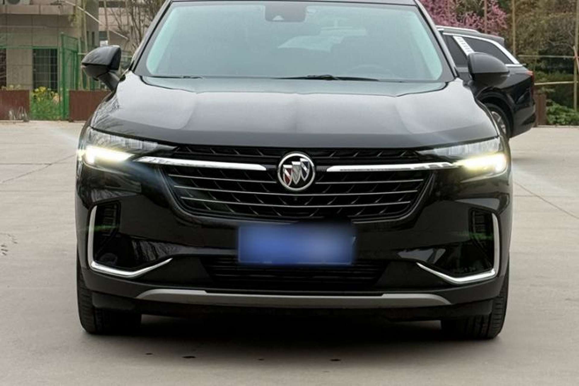 Used Buick Envision 2022 Encore Plus 652T Five-Seat All-Wheel-Drive Luxury Model Exterior 5