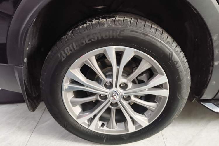 Used Buick Envision 2022 Encore Plus 652T Five-Seat Luxury Model Exterior 5