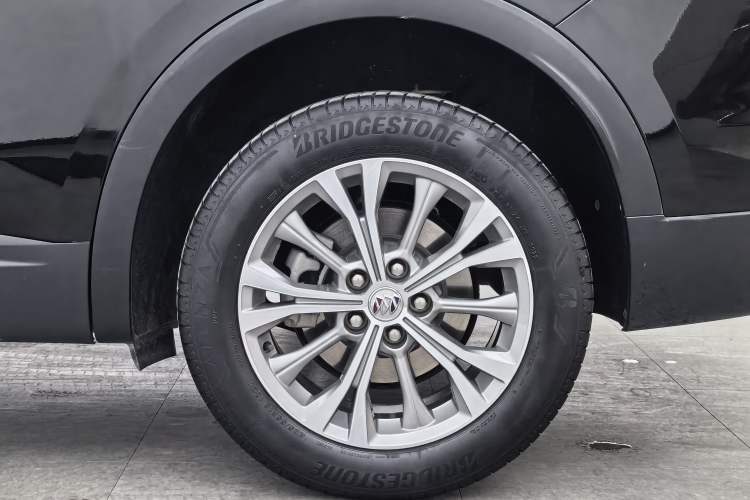 Used Buick Envision 2022 Encore Plus 652T Five-Seat Luxury Model Exterior 7
