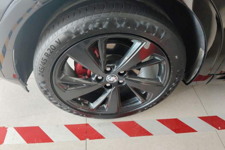 Used Buick Envision 2022 Encore S GS Two-Wheel Drive Smart Sport Model Exterior 7