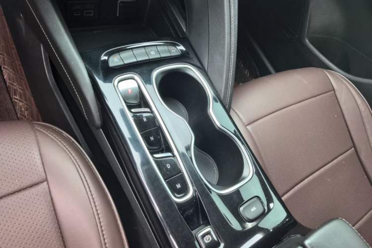 Used Buick Envision 2022 Encore S 552T Two-Wheel Drive Elite Model Gear Lever