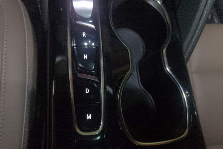 Used Buick Envision 2022 Encore Plus 652T Five-Seat Luxury Model Gear Lever