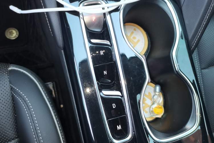 Used Buick Envision 2022 Facelift Encore S 552T Two-Wheel-Drive Luxury Model Gear Lever
