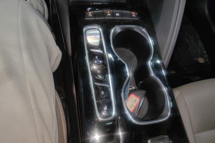 Used Buick Envision 2022 Encore Plus 652T Five-Seat Luxury Model Gear Lever