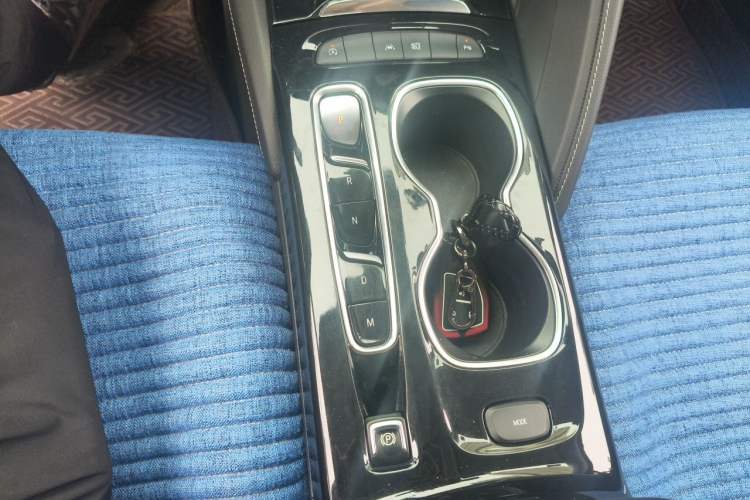 Used Buick Envision 2022 Facelift Encore S 552T Two-Wheel-Drive Luxury Model Gear Lever