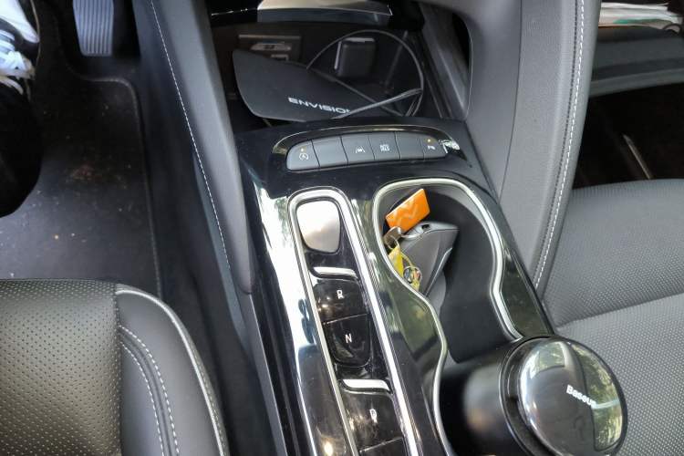 Used Buick Envision 2022 Facelift Encore S 652T Two-Wheel-Drive Luxury Model Gear Lever