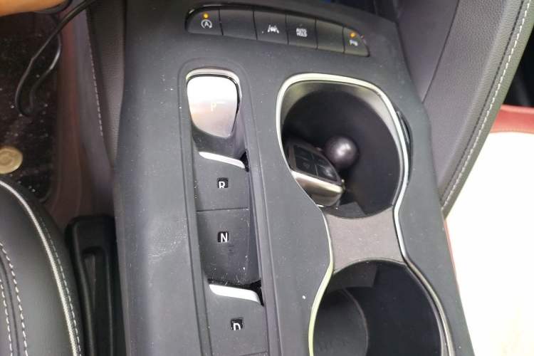 Used Buick Envision 2022 Facelift Encore S 552T Two-Wheel-Drive Luxury Model Gear Lever