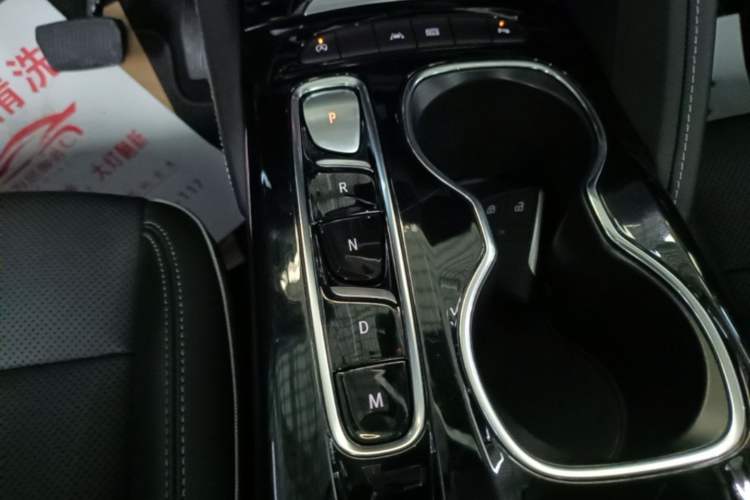Used Buick Envision 2022 Encore Plus 552T Five-Seat Luxury Model Gear Lever