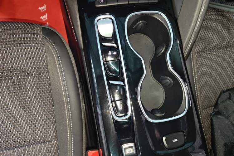 Used Buick Envision 2022 Facelift Encore S 552T Two-Wheel Drive Elite Model Gear Lever