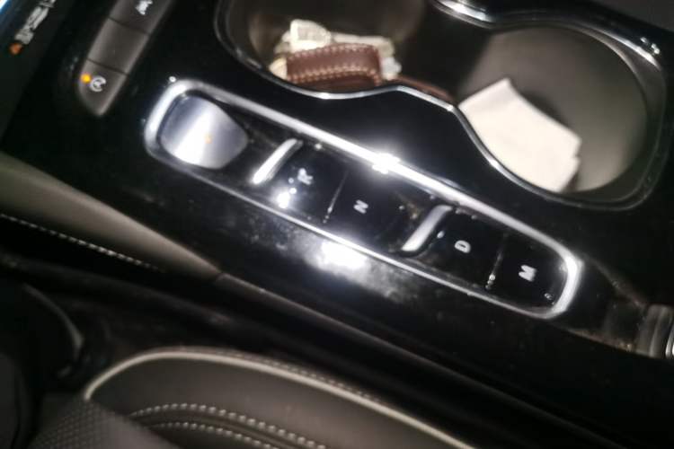 Used Buick Envision 2022 Facelift Encore S 552T Two-Wheel-Drive Luxury Model Gear Lever