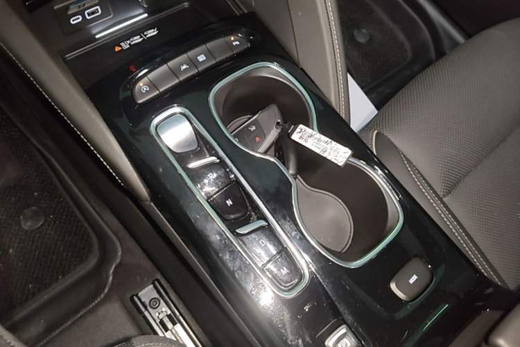 Used Buick Envision 2022 Facelift Encore S 652T Two-Wheel-Drive Luxury Model Gear Lever