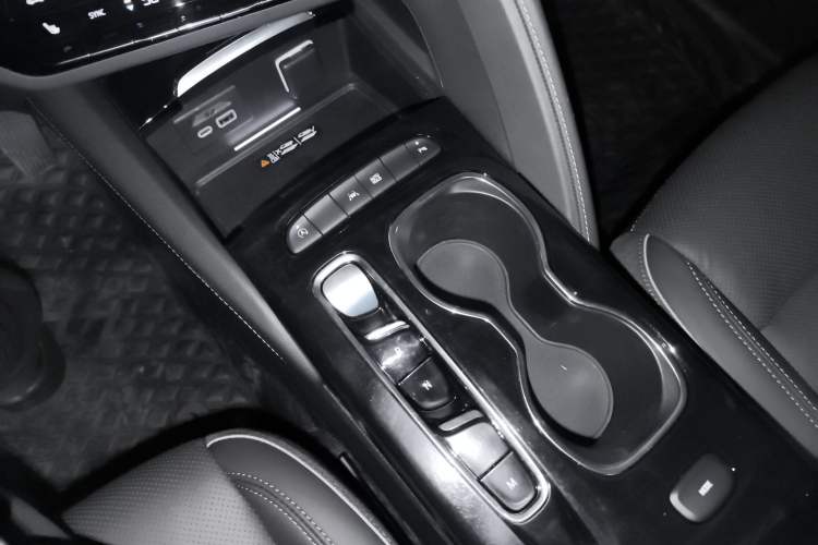 Used Buick Envision 2022 Facelift Encore S 552T Two-Wheel-Drive Luxury Model Gear Lever