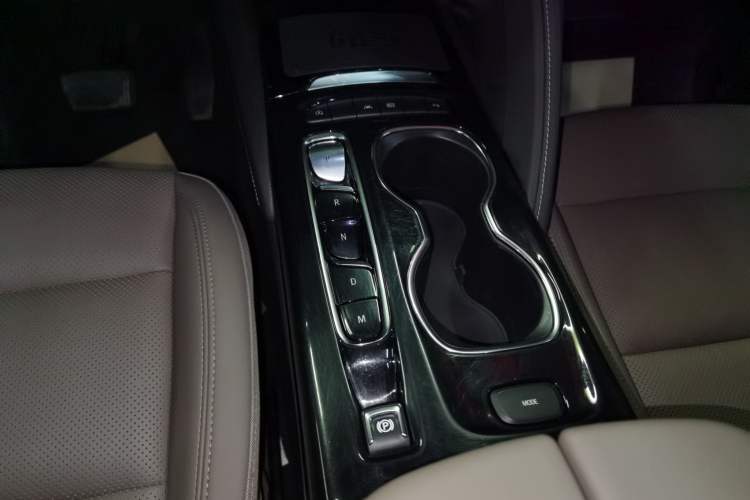 Used Buick Envision 2022 Encore Plus 652T Five-Seat Luxury Model Gear Lever
