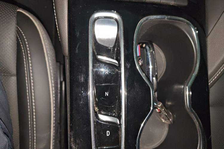 Used Buick Envision 2022 Encore S 552T Two-Wheel-Drive Luxury Model Gear Lever