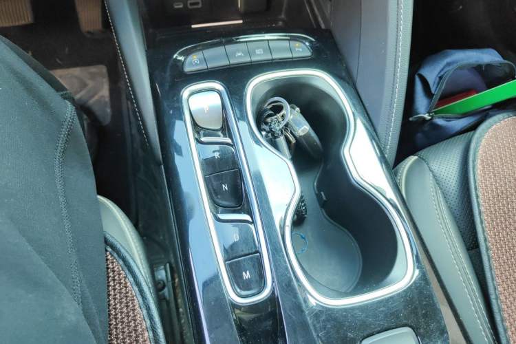 Used Buick Envision 2022 Encore Plus 652T Five-Seat Luxury Model Gear Lever