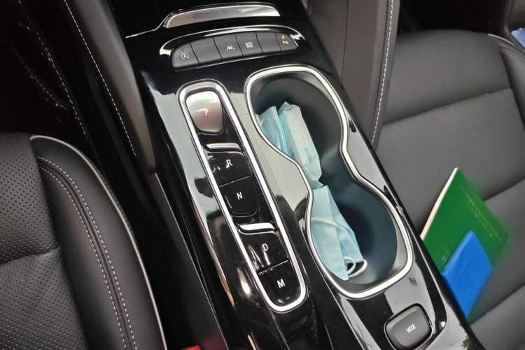 Used Buick Envision 2022 Facelift Encore S 552T Two-Wheel-Drive Luxury Model Gear Lever
