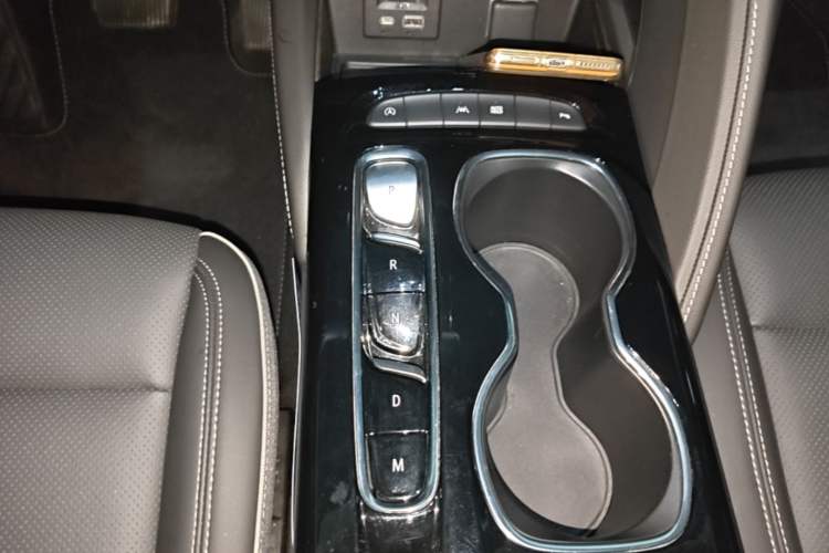Used Buick Envision 2022 Facelift Encore Plus 552T Five-Seat Luxury Model Gear Lever