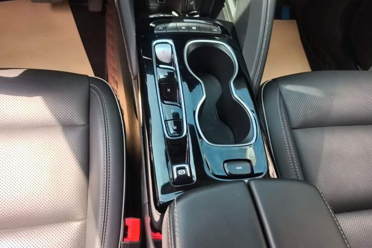 Used Buick Envision 2022 Encore Plus 652T Five-Seat Luxury Model Gear Lever