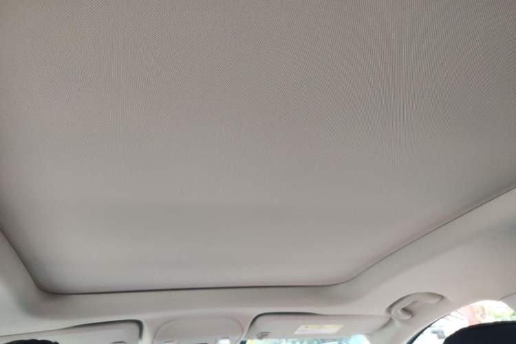 Used Buick Envision 2022 Facelift Encore S 552T Two-Wheel-Drive Luxury Model Headliner