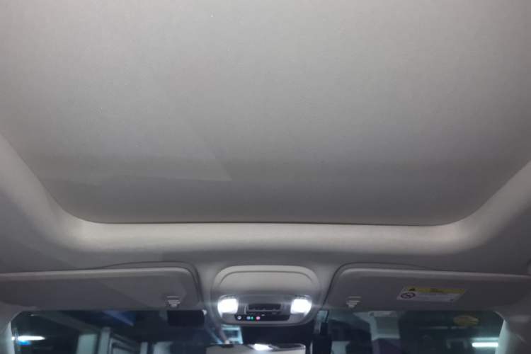Used Buick Envision 2022 Encore S GS Two-Wheel Drive Smart & Sporty Model Headliner
