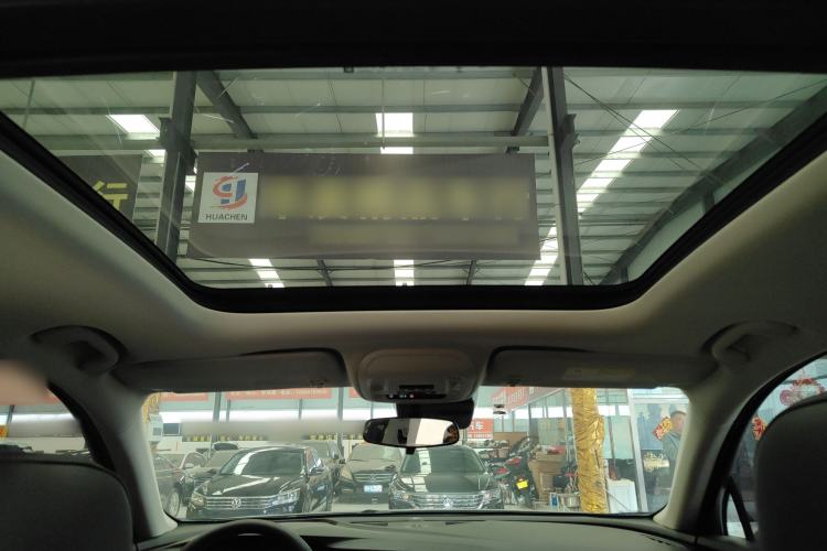 Used Buick Envision 2022 Facelift Encore S 552T Two-Wheel-Drive Luxury Model Headliner