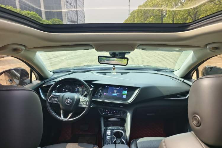 Used Buick Envision 2022 Encore Plus 652T Five-Seat Luxury Model Headliner
