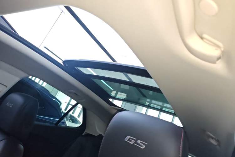 Used Buick Envision 2022 Encore S GS Two-Wheel Drive Smart Sport Model Headliner