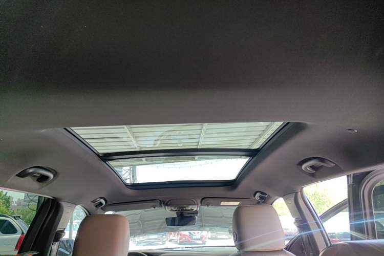 Used Buick Envision 2022 Encore Plus 652T Five-Seat Luxury Model Headliner