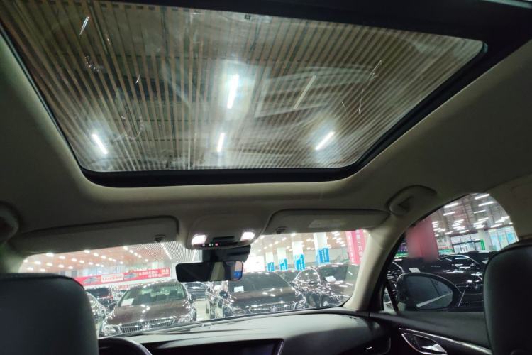 Used Buick Envision 2022 Encore Plus 652T Five-Seat Luxury Model Headliner