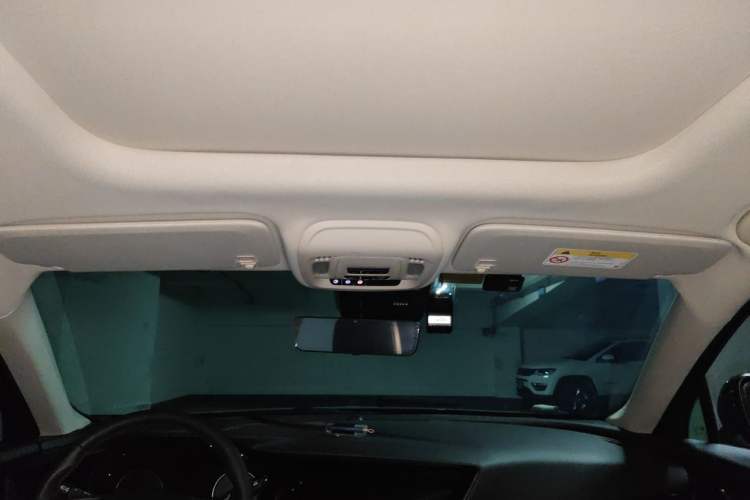 Used Buick Envision 2022 Encore Plus 652T Five-Seat All-Wheel-Drive Luxury Model Headliner