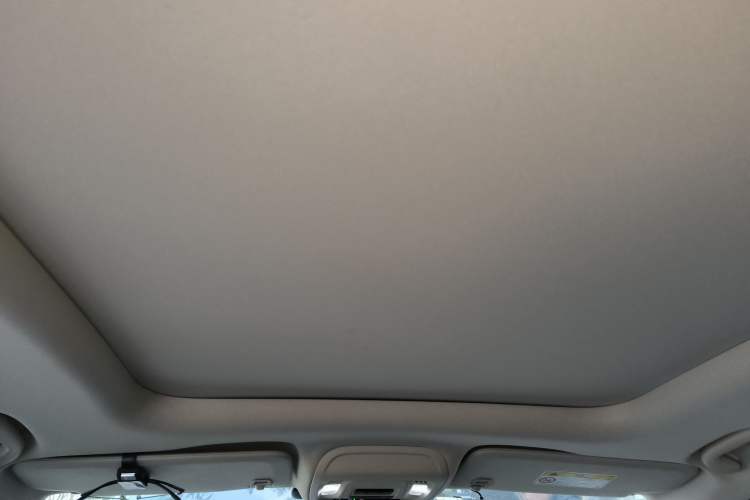 Used Buick Envision 2022 Facelift Encore S 652T Two-Wheel-Drive Luxury Model Headliner